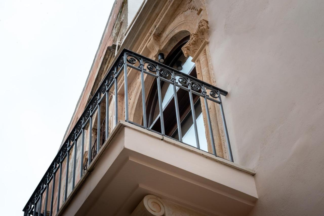 Oniros Residenza Vecchia Aparthotel Chania  Buitenkant foto
